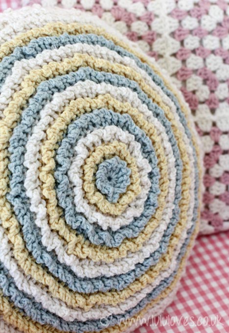 Crochet-Cushions