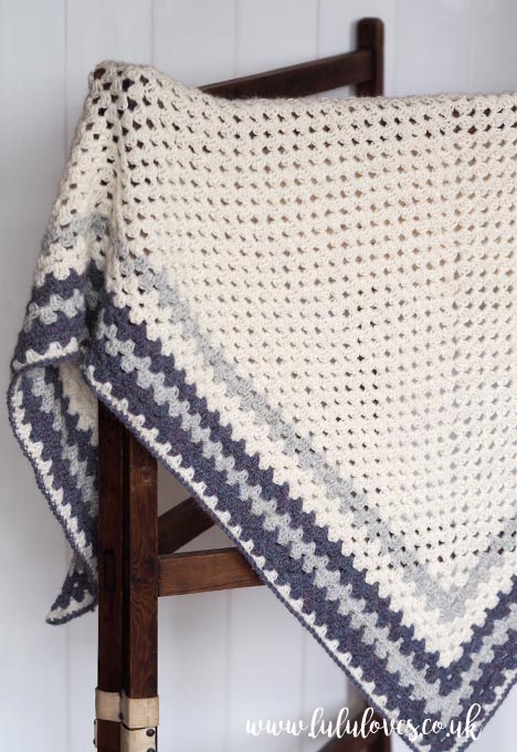 Lululoves: Crochet Granny Shawl