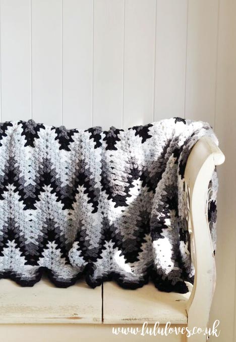 Lululoves Crochet Heartbeat Ripple Blanket