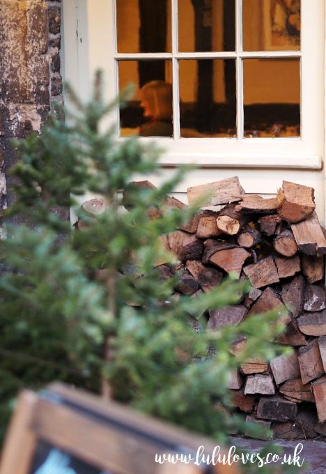Lululoves: Christmas walks Lacock Village