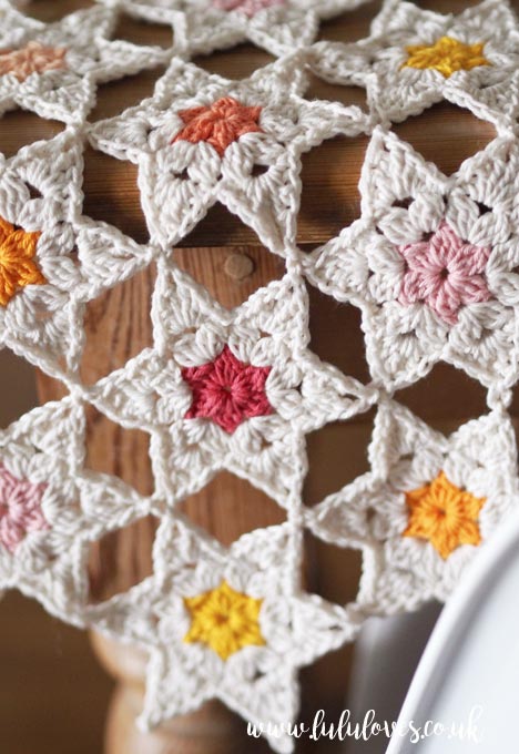 Lululoves Crochet Star Posy Table Runner