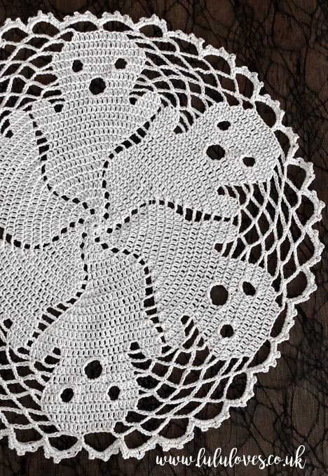 Lululoves Crochet Podcast | Episode 17 - Boo Doily