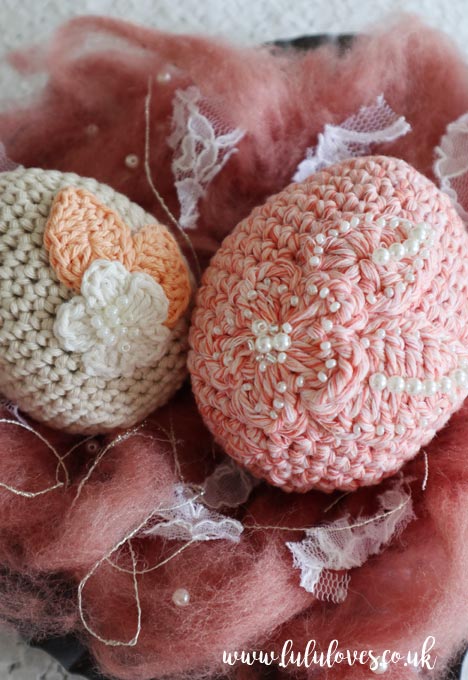 Free Crochet Pattern - Floral Easter Eggs | Lululoves Blog 