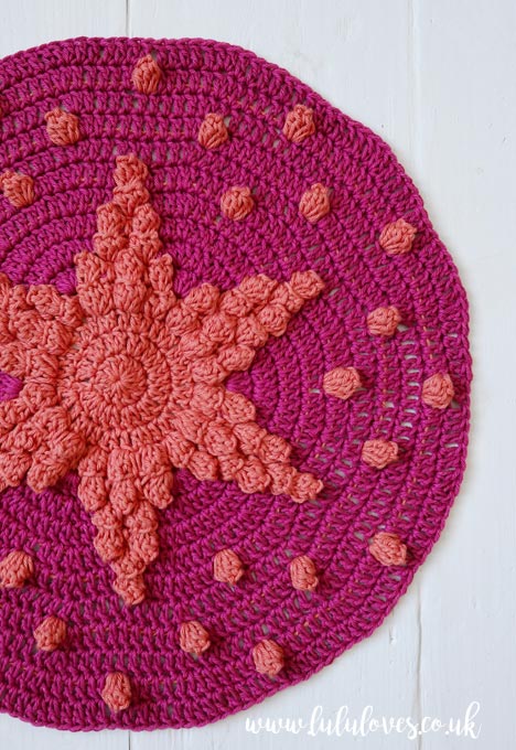 Lululoves Crochet Podcast episode 23: Crochet Star Cushion