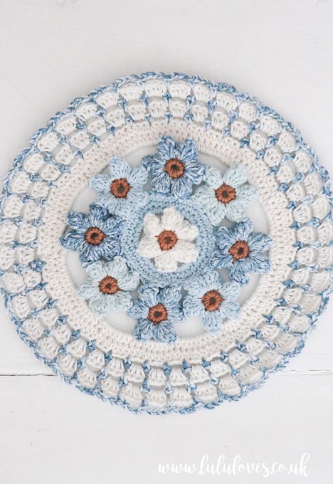 Lululoves Crochet Podcast episode 23: Wild Flowers Mandala